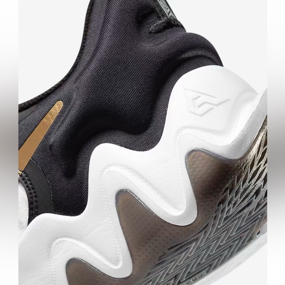 New in box Nike Giannis Immortality White Metallic Gold Black Rubber Shoes - Picture 7 of 13